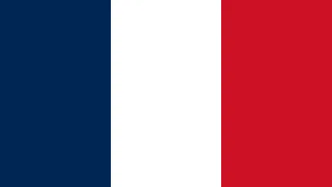 《申花冬训先锋启程西亚，国家队集结或成备战变量？》